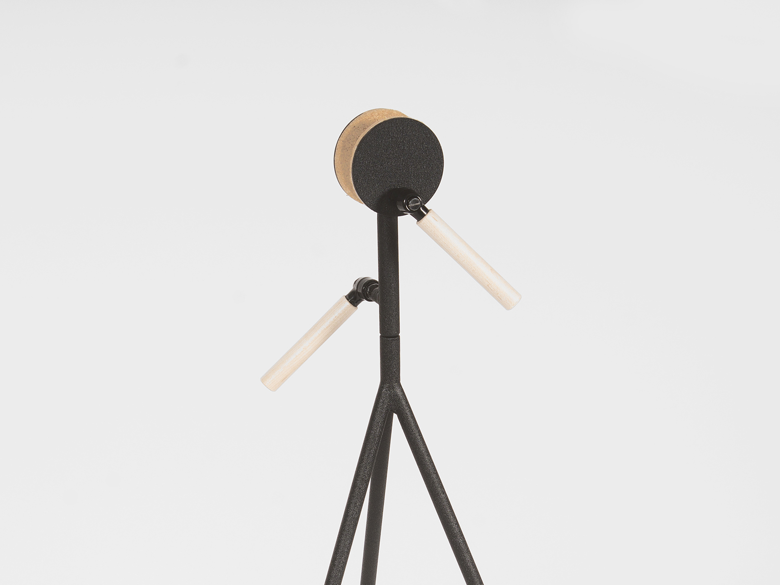 Trépied_Noire_02