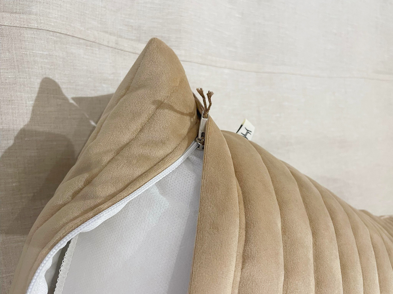 Alphabet_Coussin20_beige_04
